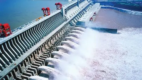 chinese dam.jpg